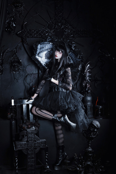 Photograph Danduka Yasuo Gothic on One Eyeland