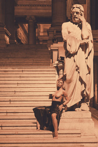 Photograph Thierry Smets Palais De Justice on One Eyeland