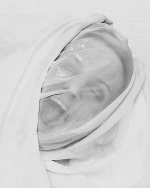 Photograph Thierry Smets Etouffement on One Eyeland