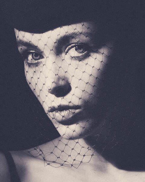 Photograph Thierry Smets Vikra on One Eyeland