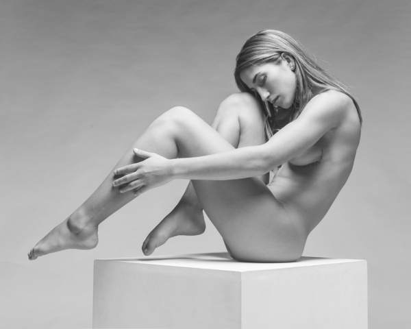 Photograph Thierry Smets Le Cube Blanc on One Eyeland