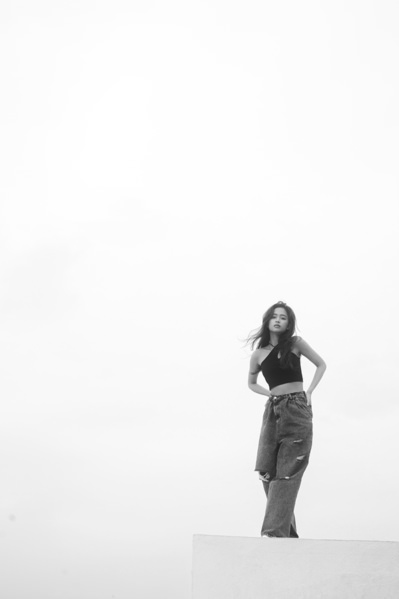 Photograph Setsuna Kurouzu Rooftop on One Eyeland