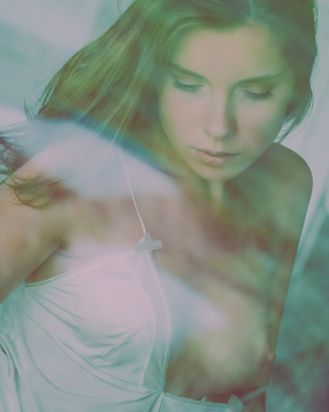 Photograph Thierry Smets Kate on One Eyeland