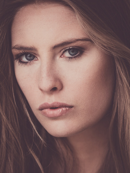 Photograph Thierry Smets Camille on One Eyeland