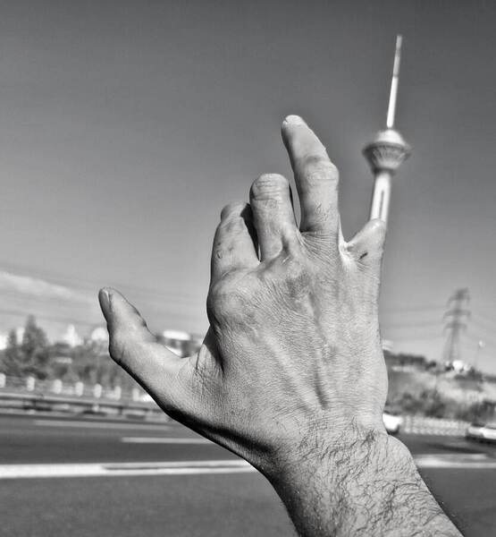 Photograph Maziar Zahmatkesh Evolution on One Eyeland