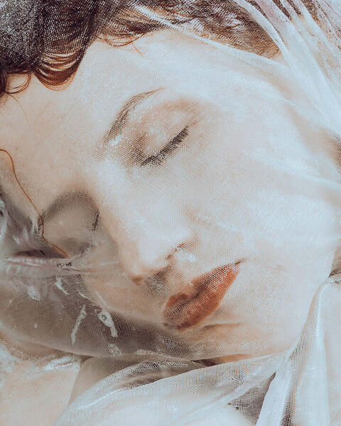 Photograph Thierry Smets Suffocation on One Eyeland