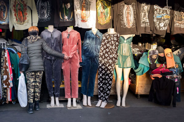 Photograph Eric Davidove Flea Market on One Eyeland