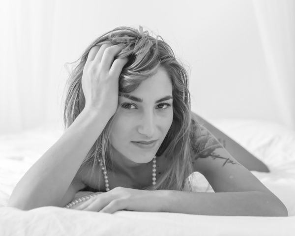 Photograph Thierry Smets Micaela on One Eyeland