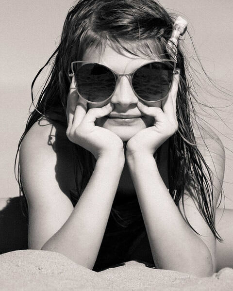Photograph Thierry Smets La Poseuse on One Eyeland