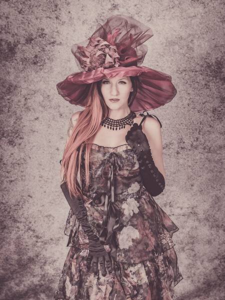 Photograph Thierry Smets Chapeau on One Eyeland
