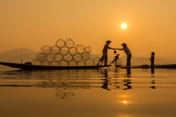 Photograph Kyaw Zay Yar Lin Lifes From Inle Lake on One Eyeland