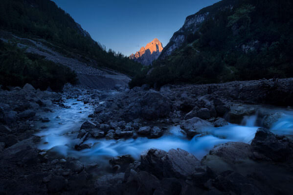 Photograph David Ilkovic Blue River on One Eyeland