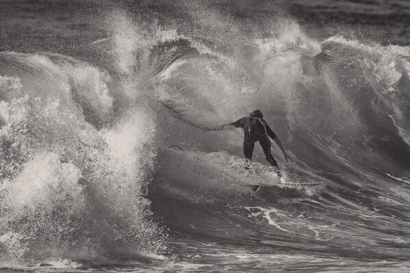 Photograph Steve Turner Power Left on One Eyeland