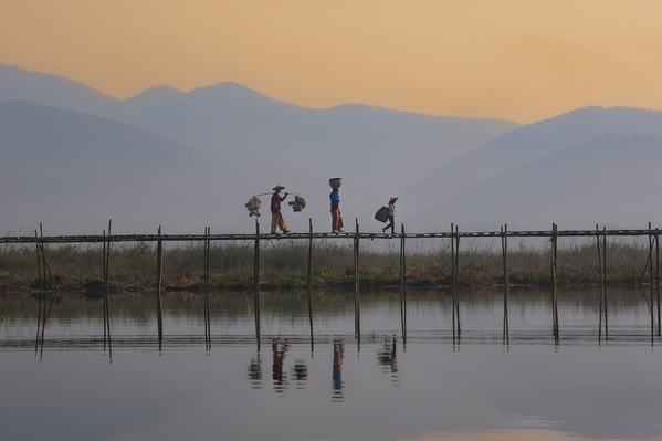 Photograph Kyaw Zay Yar Lin Daily Life on One Eyeland