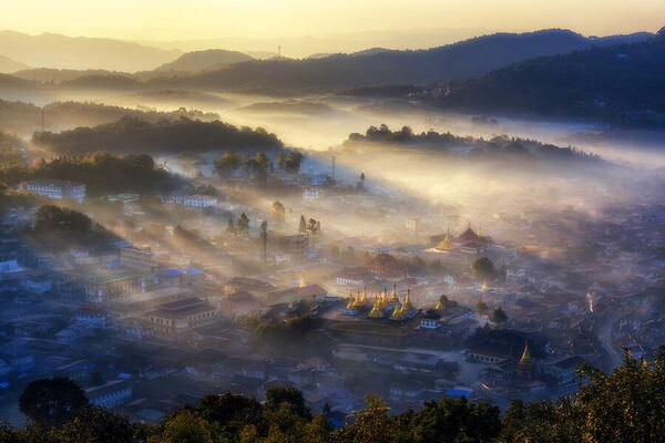 Photograph Aung Chan Thar Mogok Morning on One Eyeland