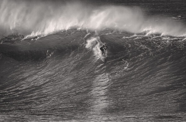 Photograph Steve Turner Killer Surf on One Eyeland