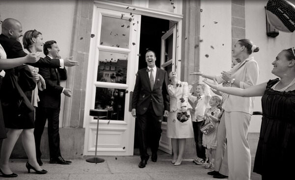 Photograph Mike Kremer Married on One Eyeland