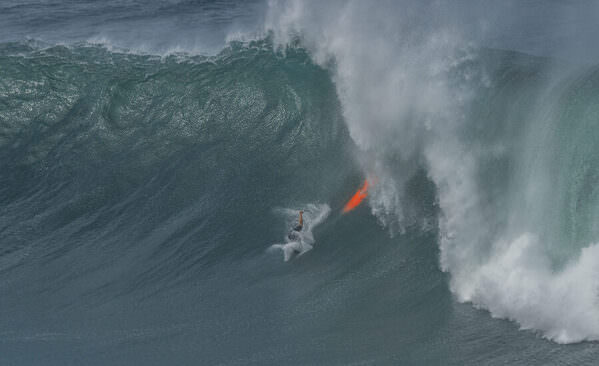 Photograph Steve Turner Death Dive on One Eyeland