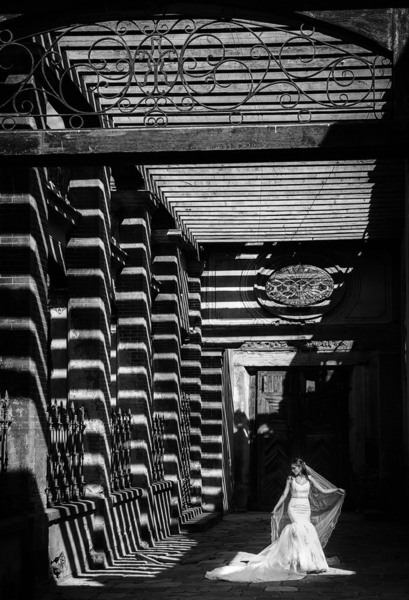Photograph Nelson Vazquez Sunbath Bride on One Eyeland
