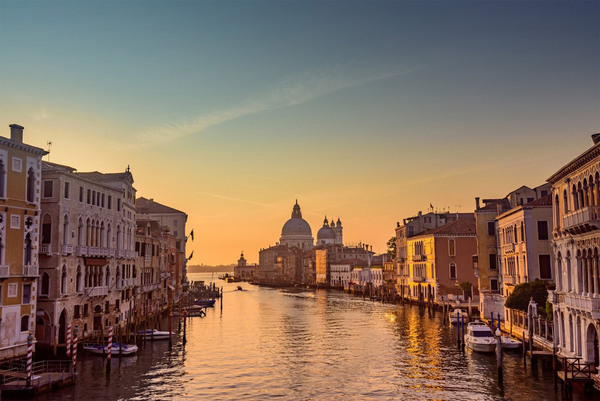 Photograph Mike Kremer Venice on One Eyeland