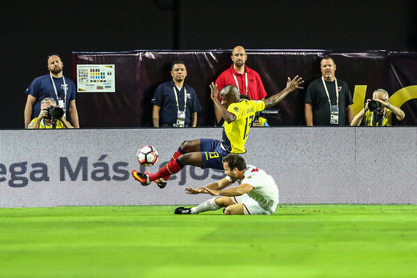 Photograph Arianna Grainey Ecuador Vs Peru on One Eyeland