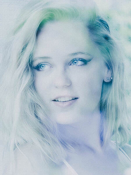 Photograph Thierry Smets Danae on One Eyeland