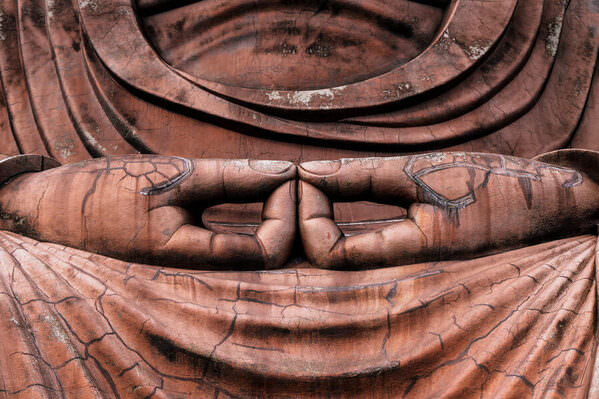 Photograph Mel Yukiina Big Fingers on One Eyeland
