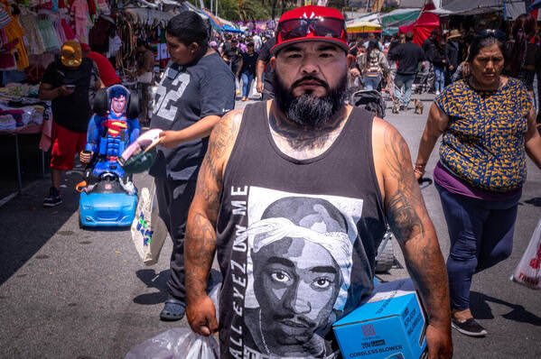 Photograph Eric Davidove All Eyez On Me on One Eyeland