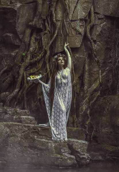 Photograph Vasco Inglez Venusia on One Eyeland
