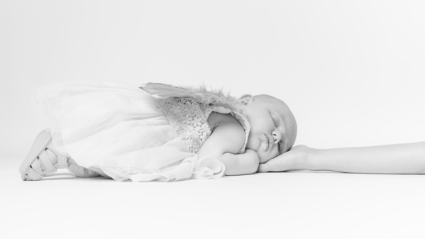 Photograph Thierry Smets Tendre La Main on One Eyeland
