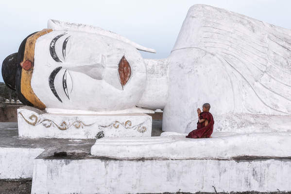 Photograph Aung Chan Thar Novice on One Eyeland