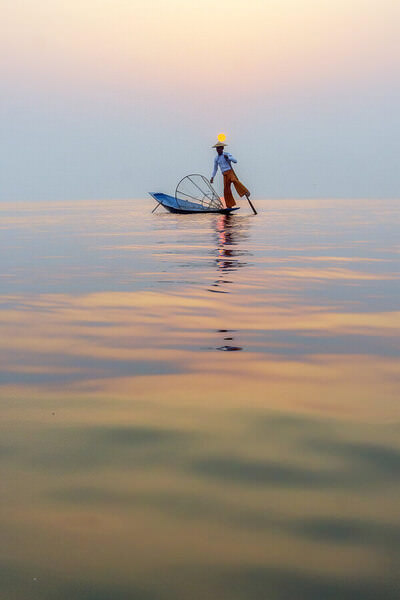 Photograph Aung Chan Thar On The Lake on One Eyeland