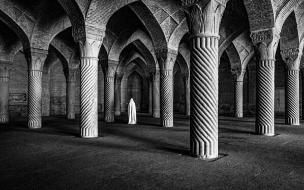 Photograph Amir Ali Navadeh Shahla Vakil Mosque on One Eyeland