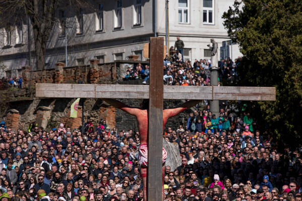 Photograph Mario Furcak Crucifixion In Front Of People on One Eyeland