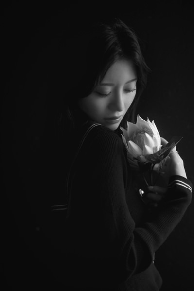 Photograph Setsuna Kurouzu Flower on One Eyeland