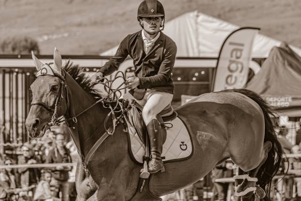 Photograph Ofe Barros Jumping High on One Eyeland