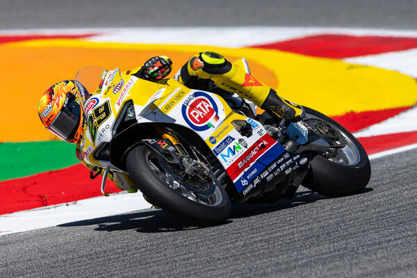Photograph Pedro Messias Yellow Is The Color on One Eyeland