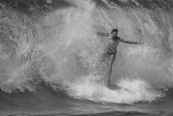 Photograph Steve Turner Power Surfing on One Eyeland