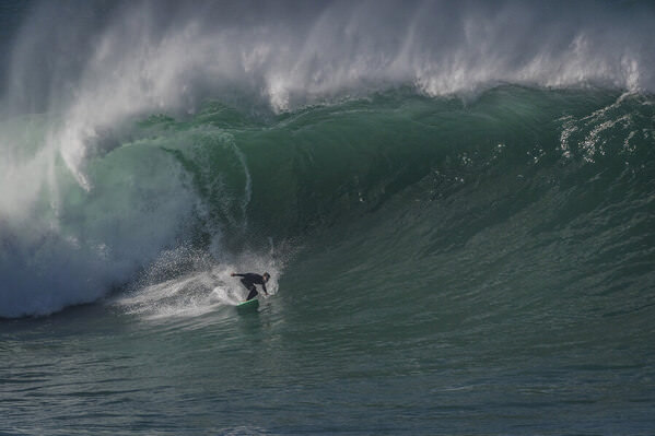 Photograph Steve Turner Winter Waves on One Eyeland