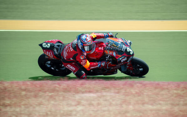 Photograph Mel Yukiina Red Of Ducati on One Eyeland