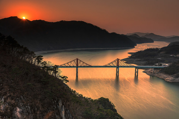Photograph Kyawthu Wai Bridge on One Eyeland