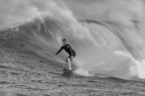 Photograph Steve Turner Wind Blast on One Eyeland