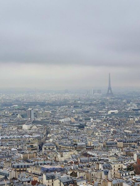 Photograph Hanna Bourne Fog In The City on One Eyeland