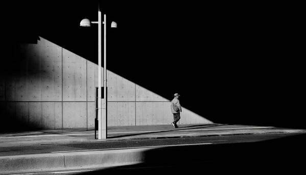 Photograph Masaki Yazaki Streetlights And Pedestrians on One Eyeland