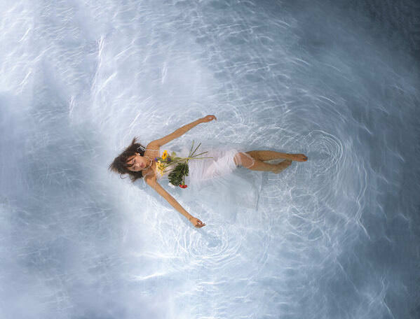 Photograph Setsuna Kurouzu Lady In The Water on One Eyeland