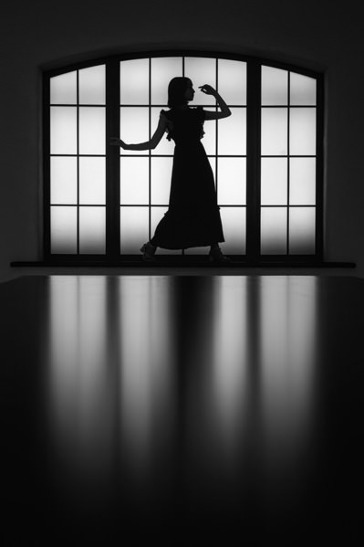 Photograph Setsuna Kurouzu Silhouette on One Eyeland