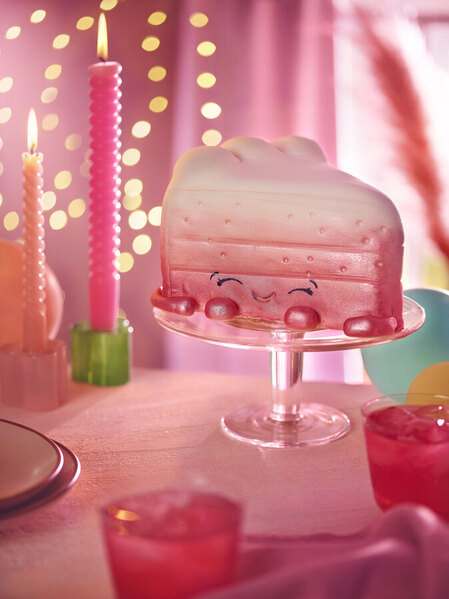 Photograph Lauren Mclean The Kawaii Cake Slice on One Eyeland