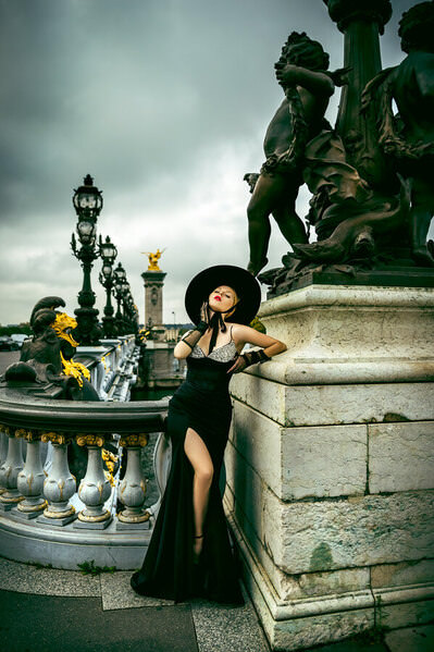 Photograph Ruslan Bolgov Statues Watch The City Waits on One Eyeland