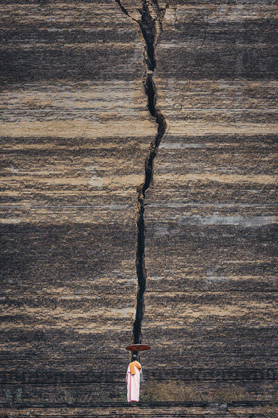 Photograph Aung Chan Thar Crack on One Eyeland