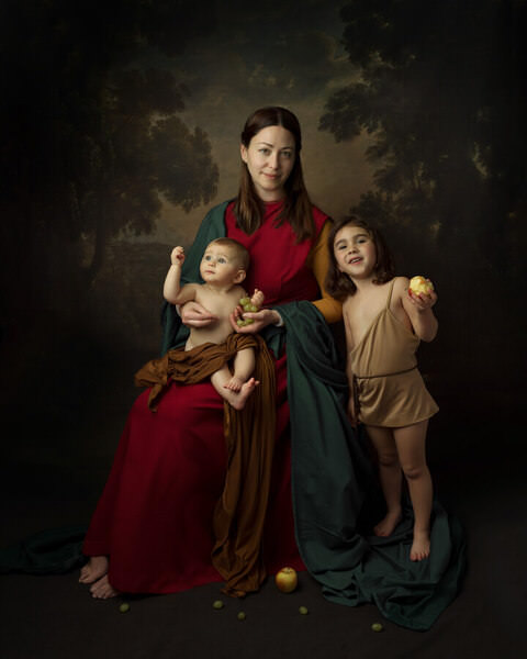 Photograph Diana Trillo Motherhood on One Eyeland